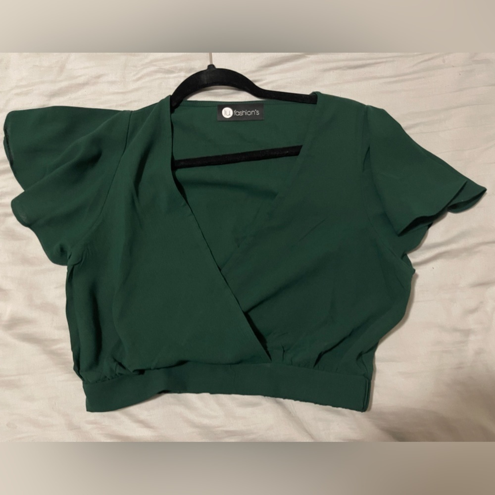 Sale!!! Green Top - Picture 2 of 4